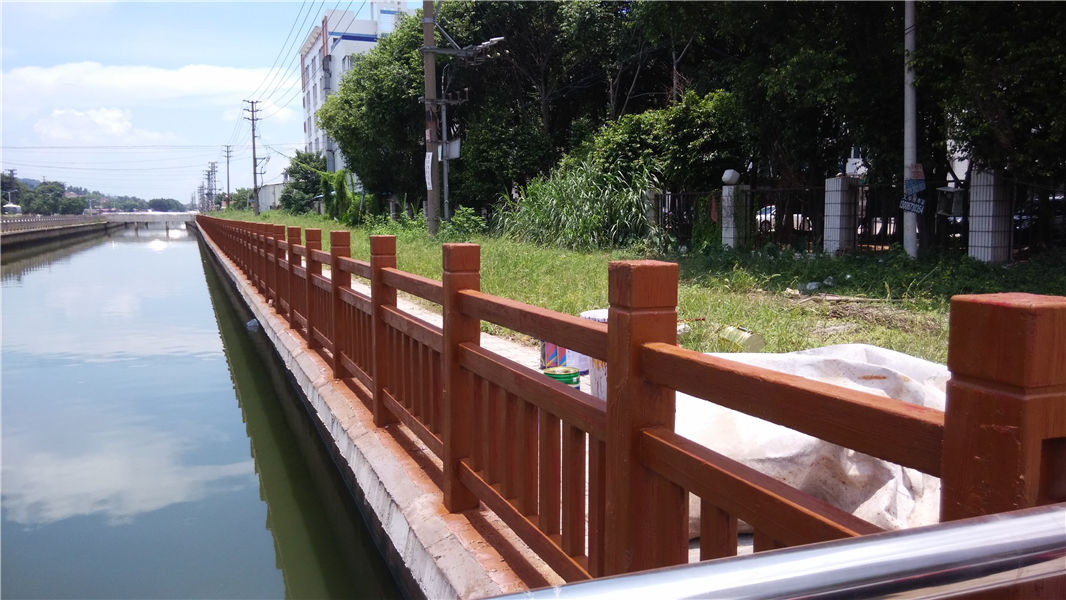 仿木护栏使用寿命 仿木护栏使用寿命